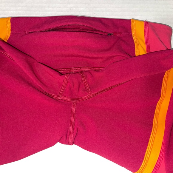Lululemon Wild Twist 7/8 Compression Leggings - Ruby Red &‎ Fuchsia Pink Size 4 - Picture 6 of 7